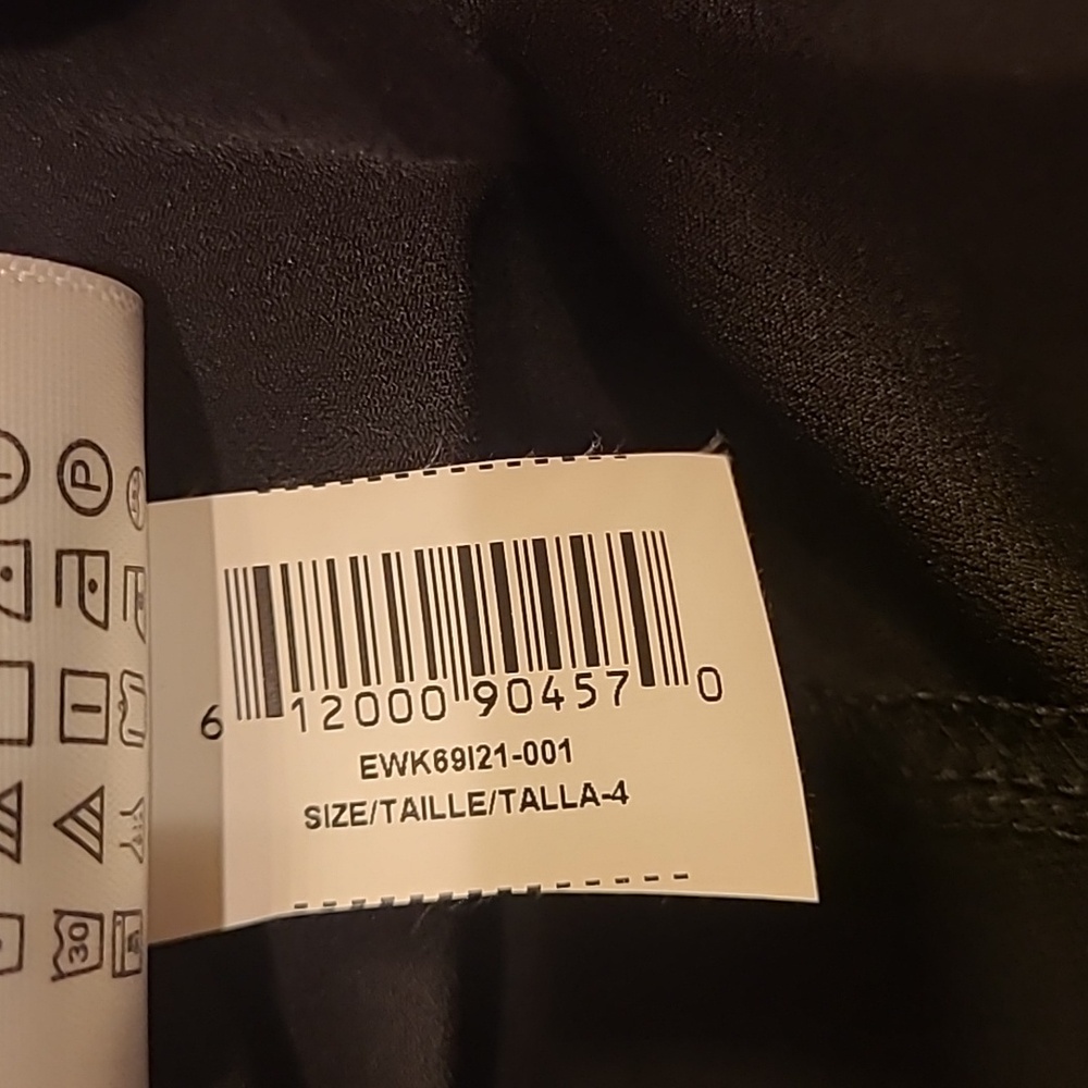 BCBGeneration  DRESS size 4 - Picture 8 of 8